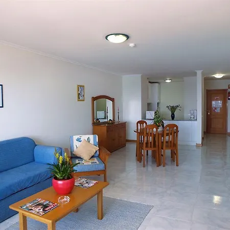 Hotel apartamentowy Jardins Da Rocha