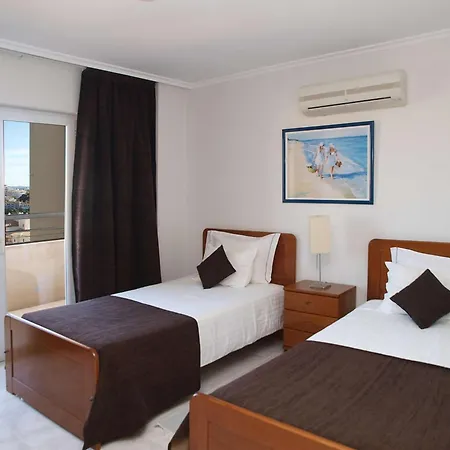 アパルタメントス ジャルジンス ダ ロシャ