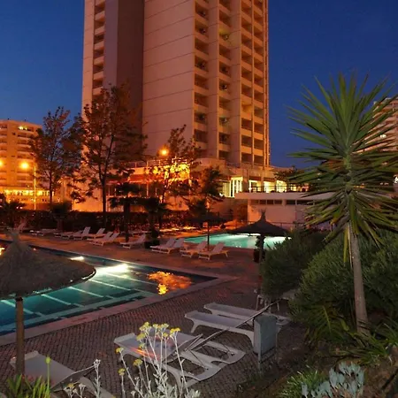 アパルタメントス ジャルジンス ダ ロシャ アパートホテル 3*