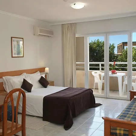 アパルタメントス ジャルジンス ダ ロシャ